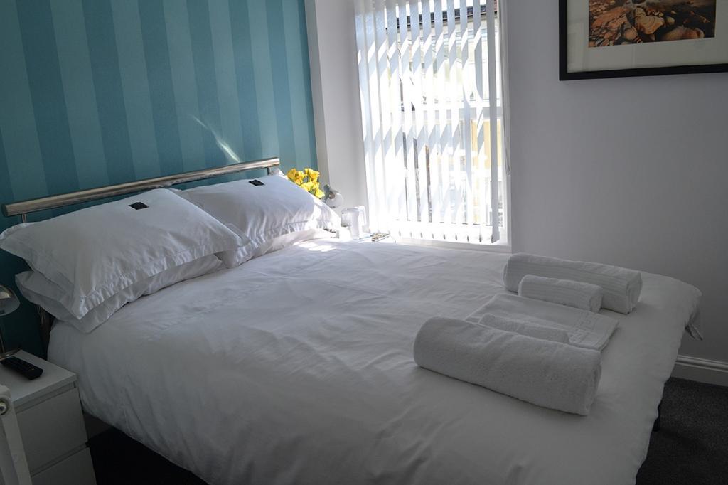 White Rose Guest House Tenby Zimmer foto